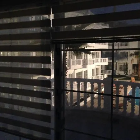アパート Belka Golf Poolside Apt1 *