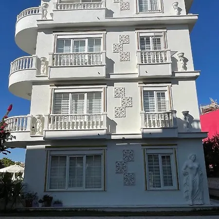 Belka Golf Poolside Apt1