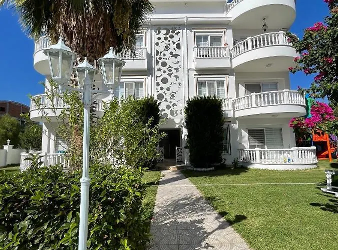 Belka Golf Poolside Apt1