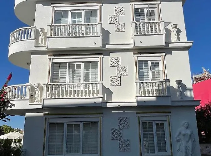 Belka Golf Poolside Apt1